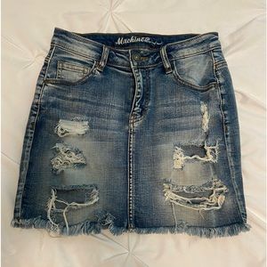 Denim mini skirt, size medium or 28 !